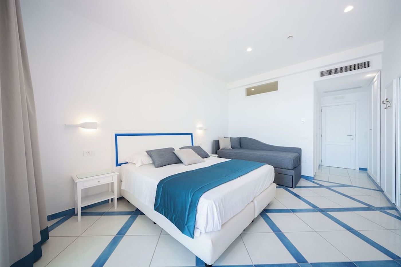 expedia-3166809-24