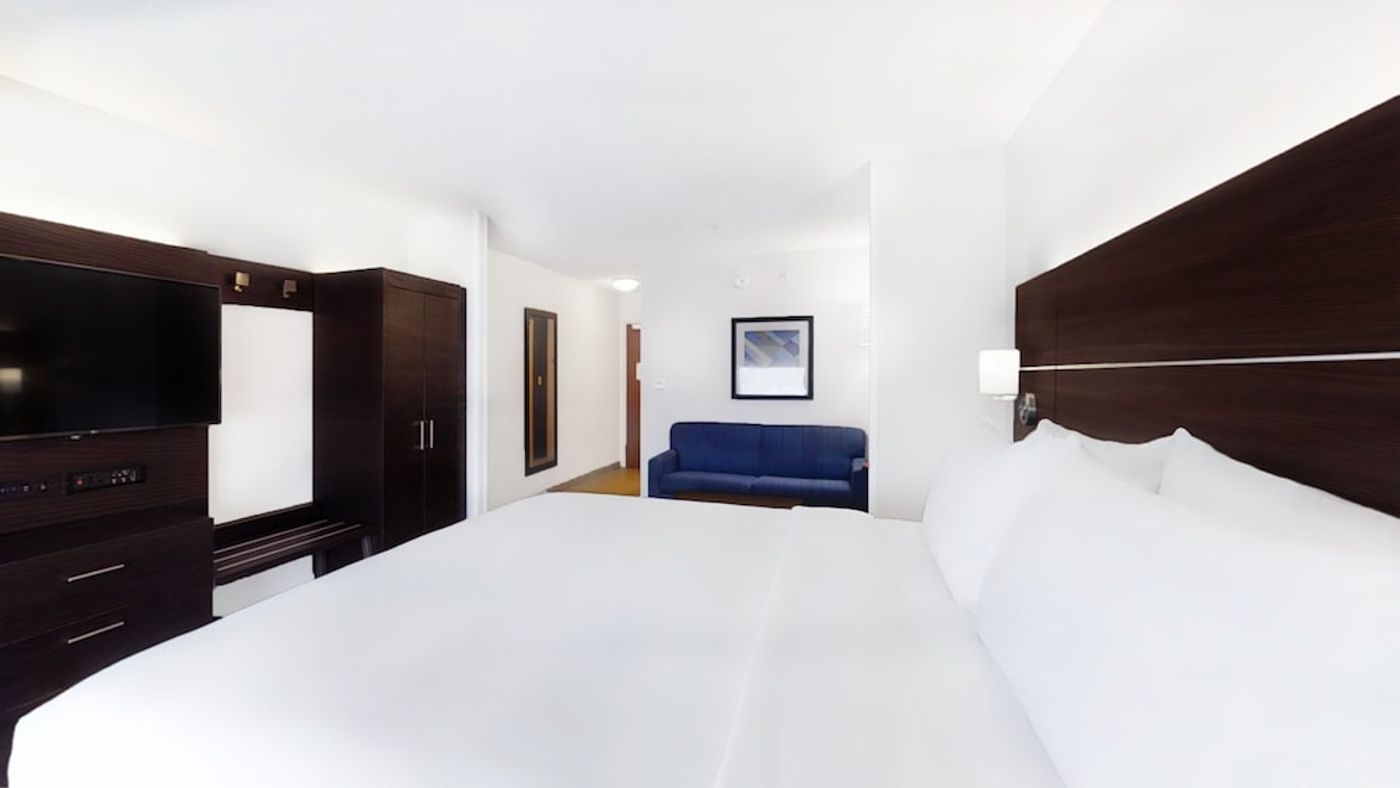 expedia-3165945-7