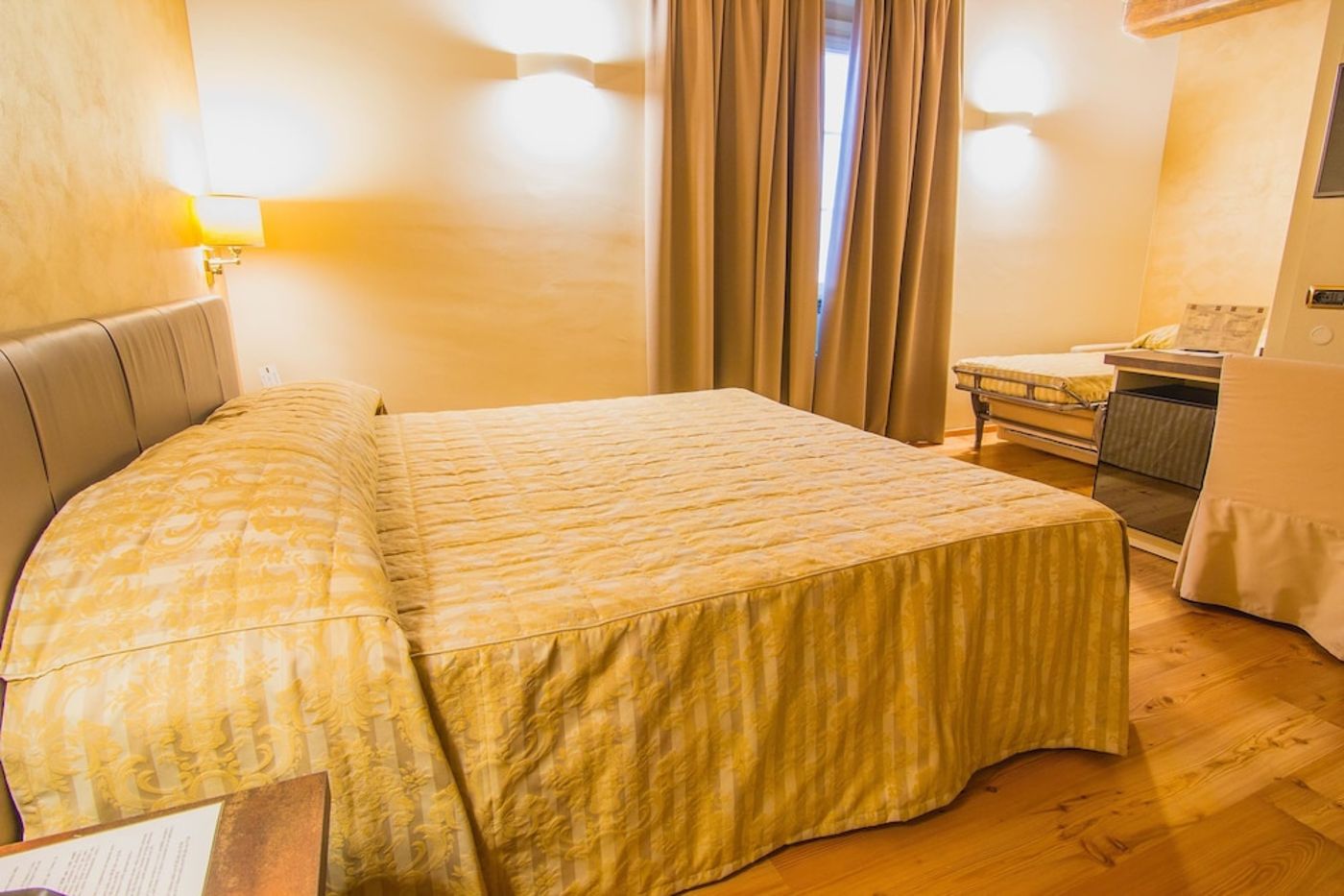expedia-3163588-12