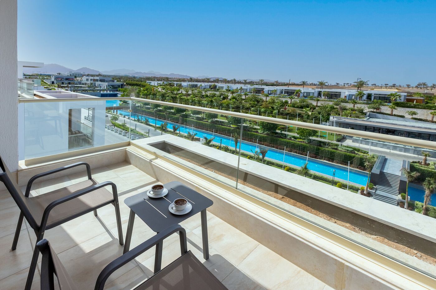Rixos Radamis Beach Side 08.09