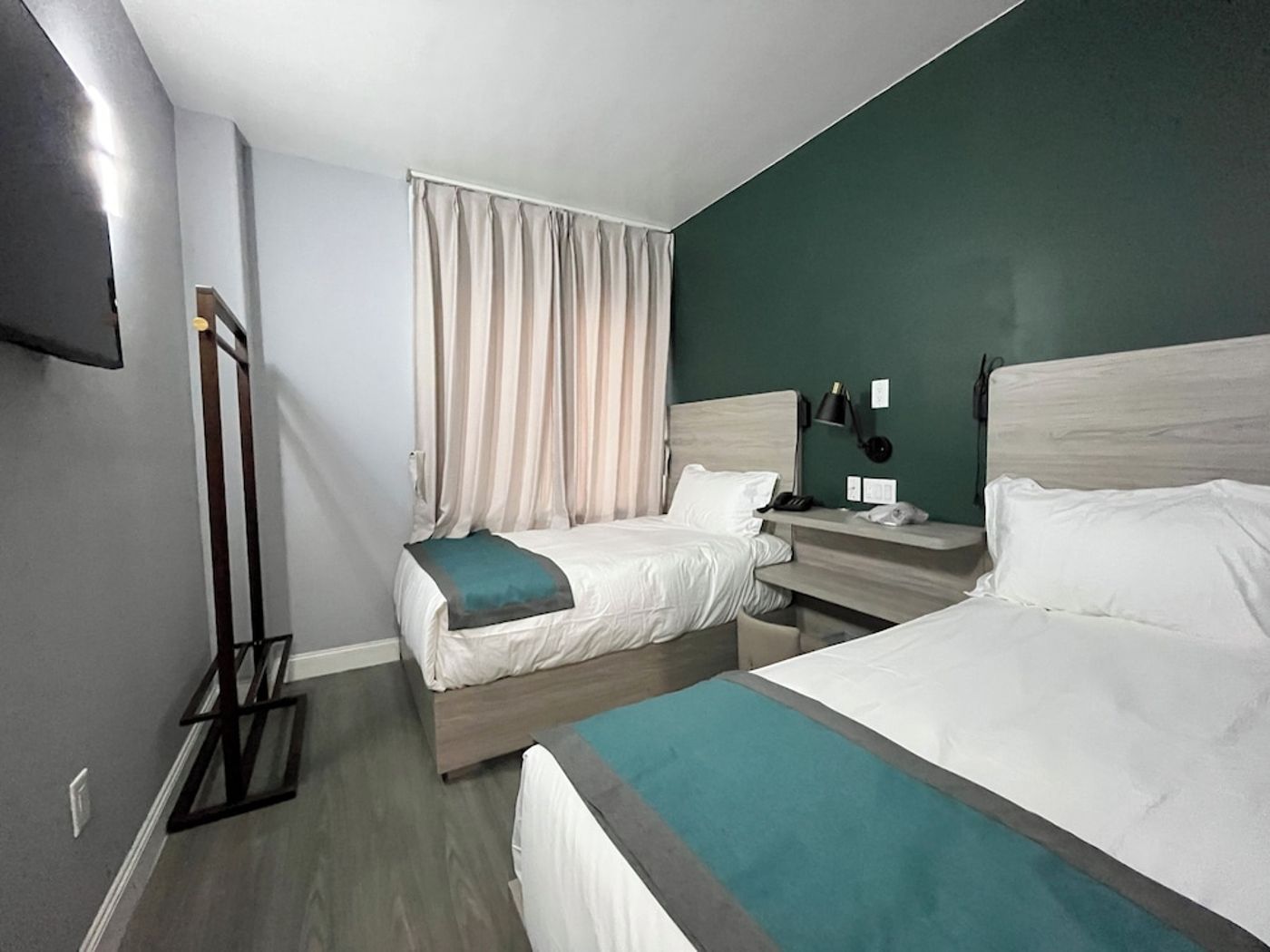 expedia-3162449-10