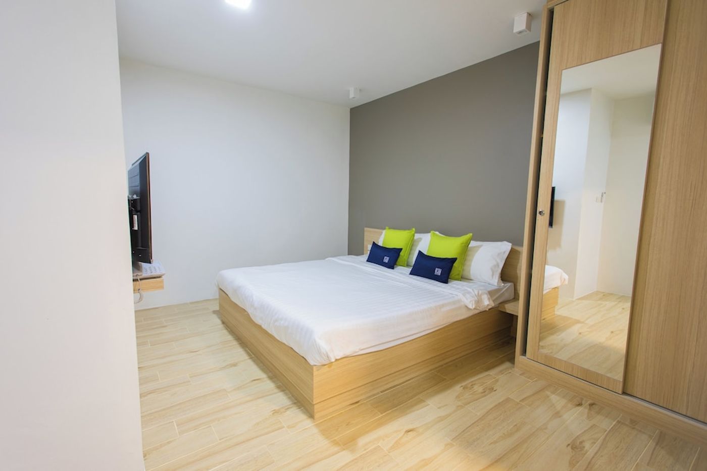 expedia-3159120-22