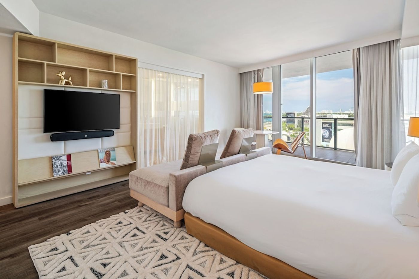 expedia-3159878-16