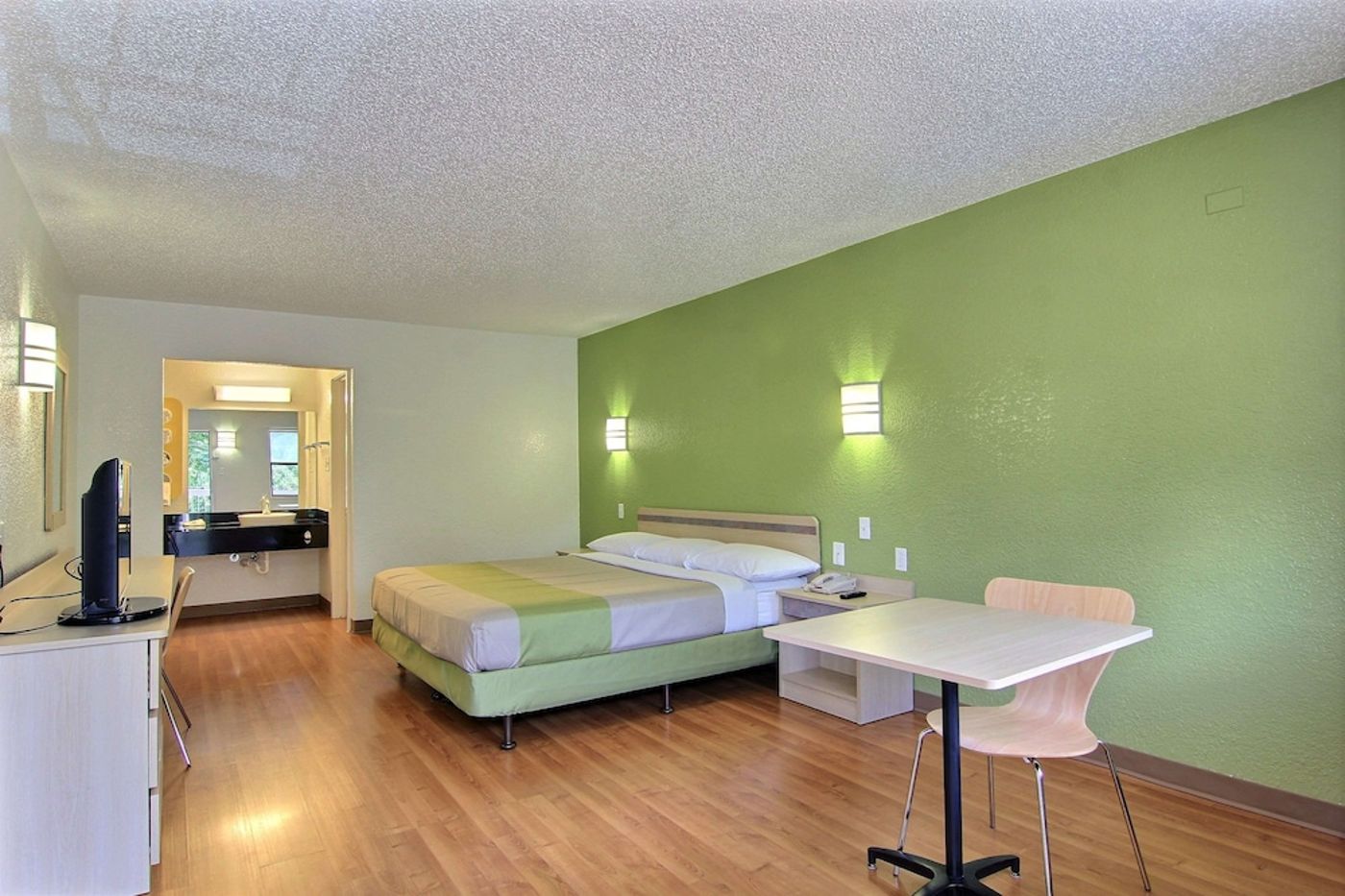 expedia-3160270-12