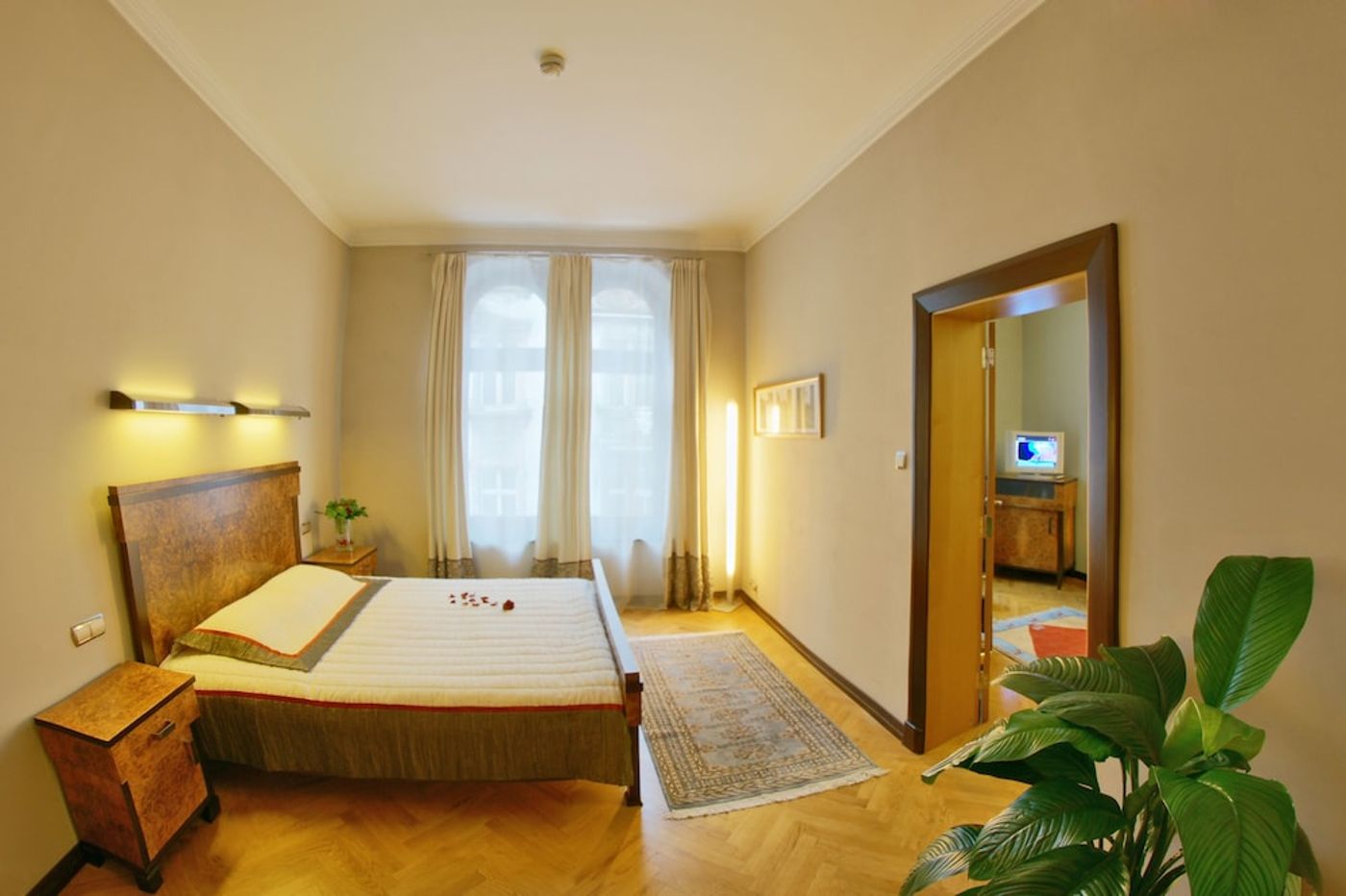 expedia-3157763-13