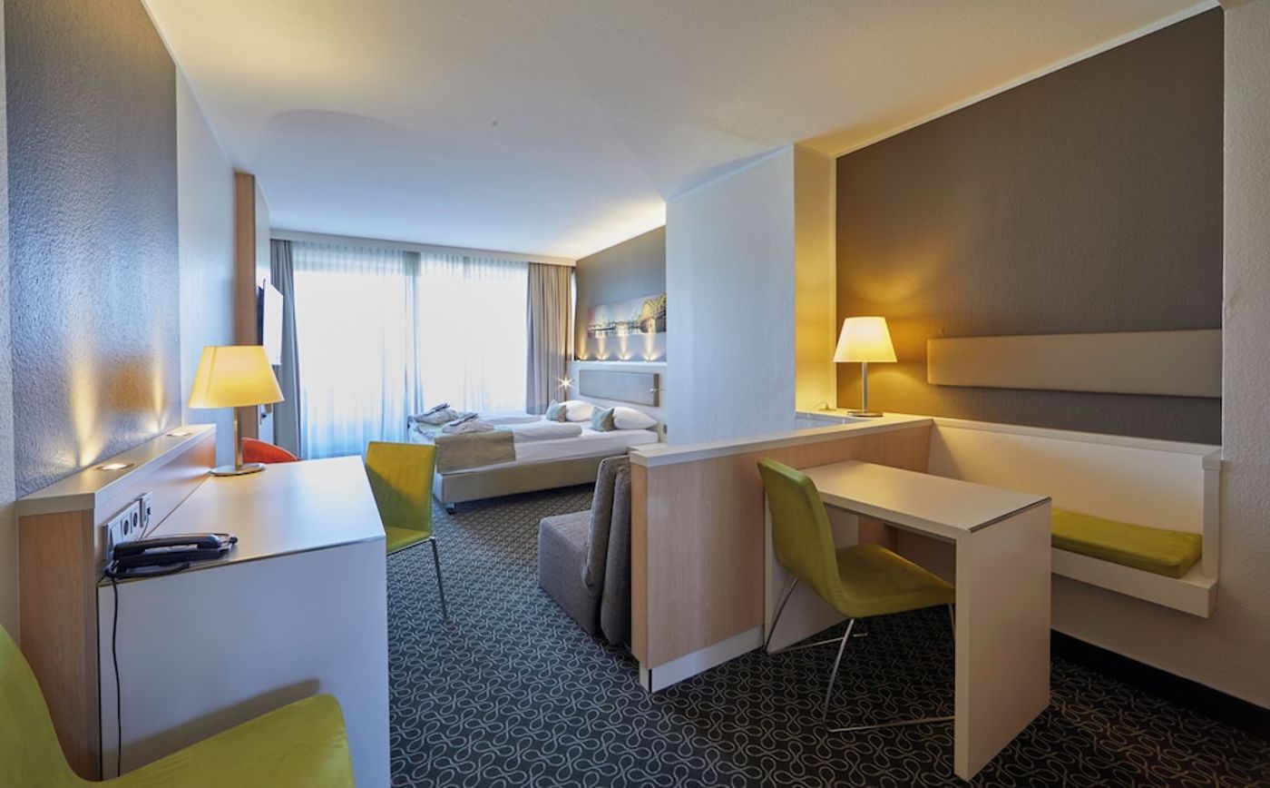 expedia-276115-23