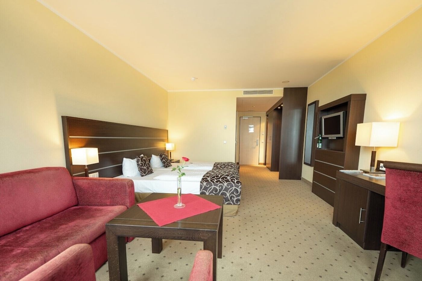 expedia-3166146-10