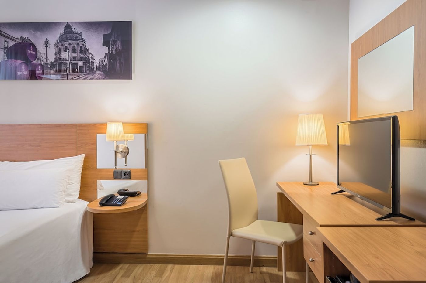 expedia-3157892-25