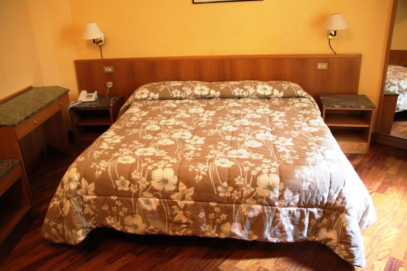 expedia-3159910-24