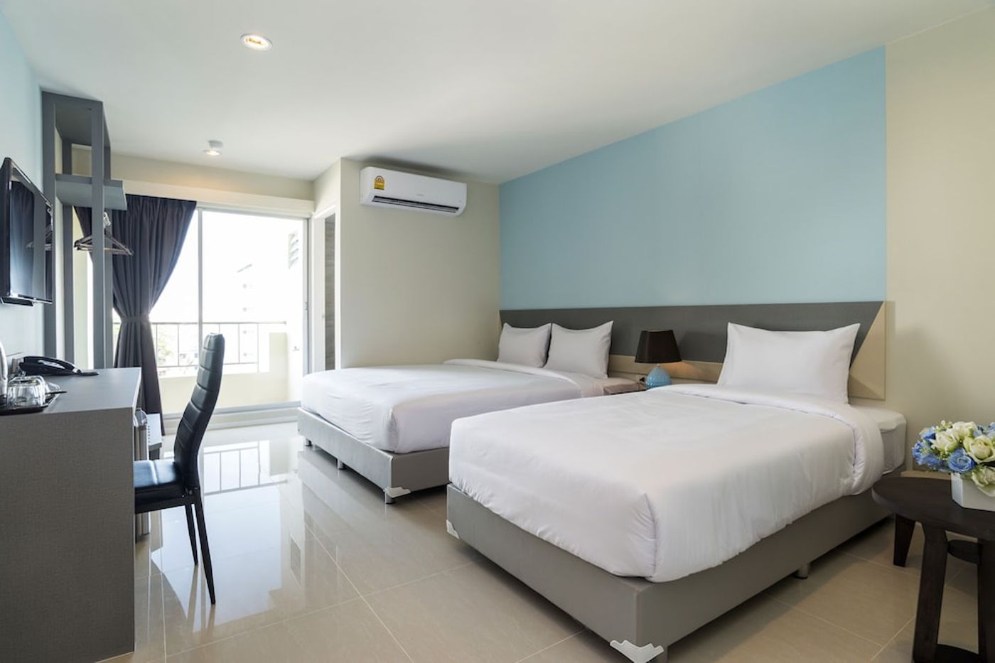 expedia-3159727-25