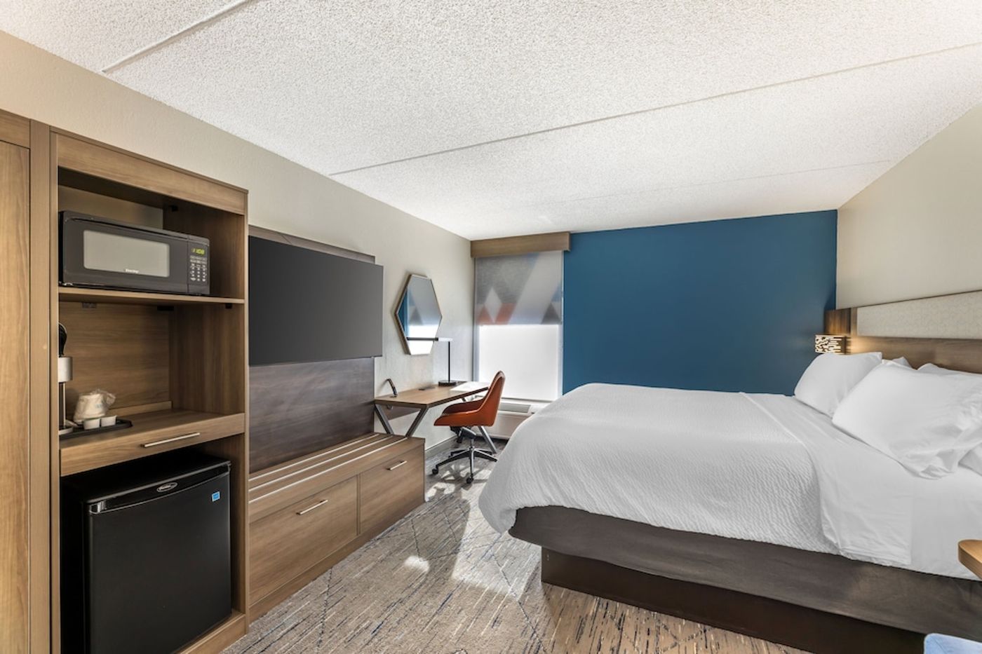 expedia-3162120-25