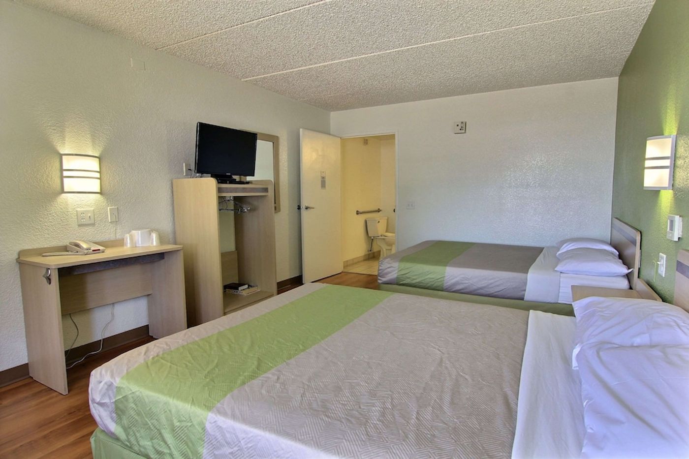 expedia-3160270-25