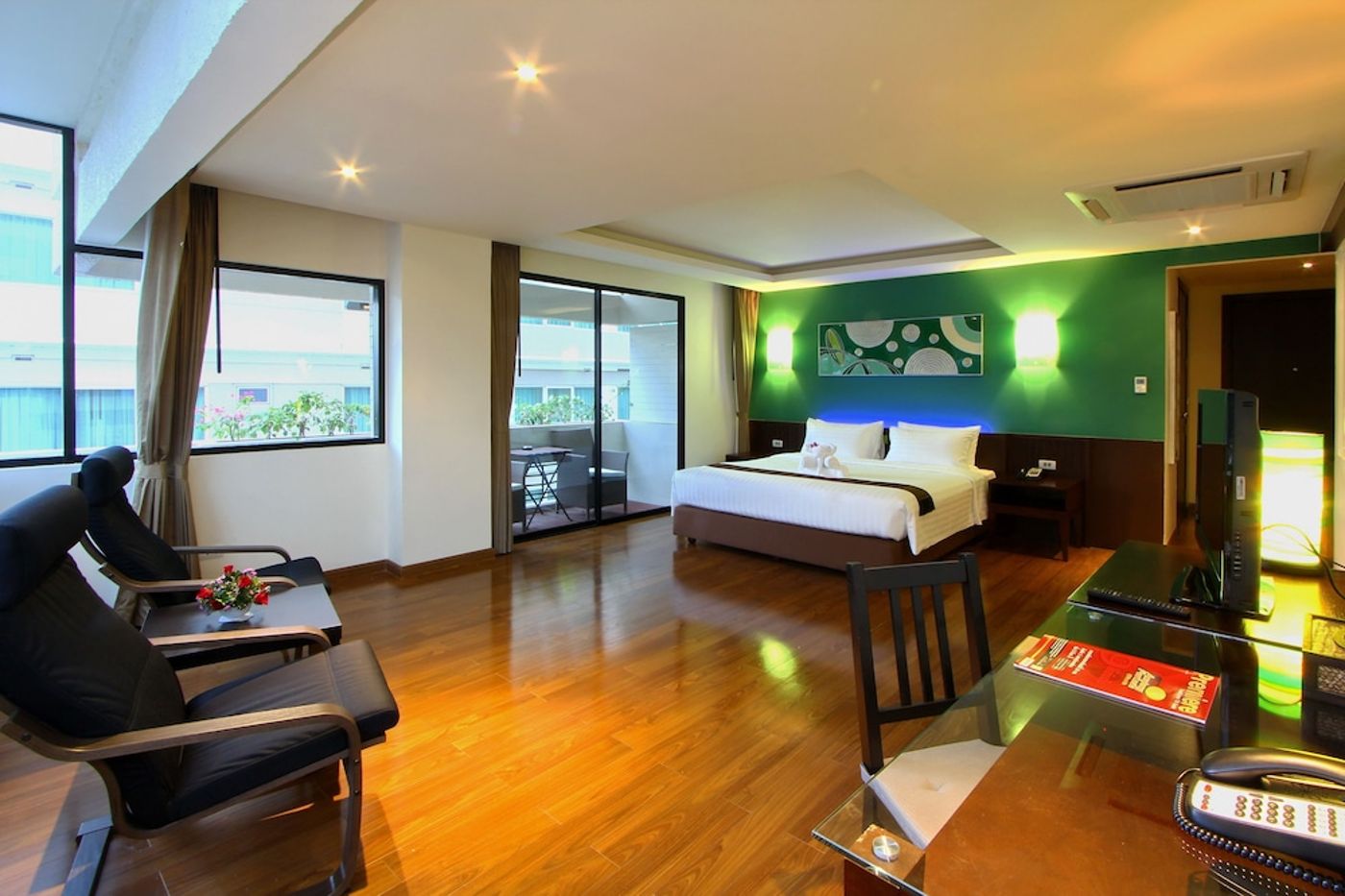 expedia-3165635-13