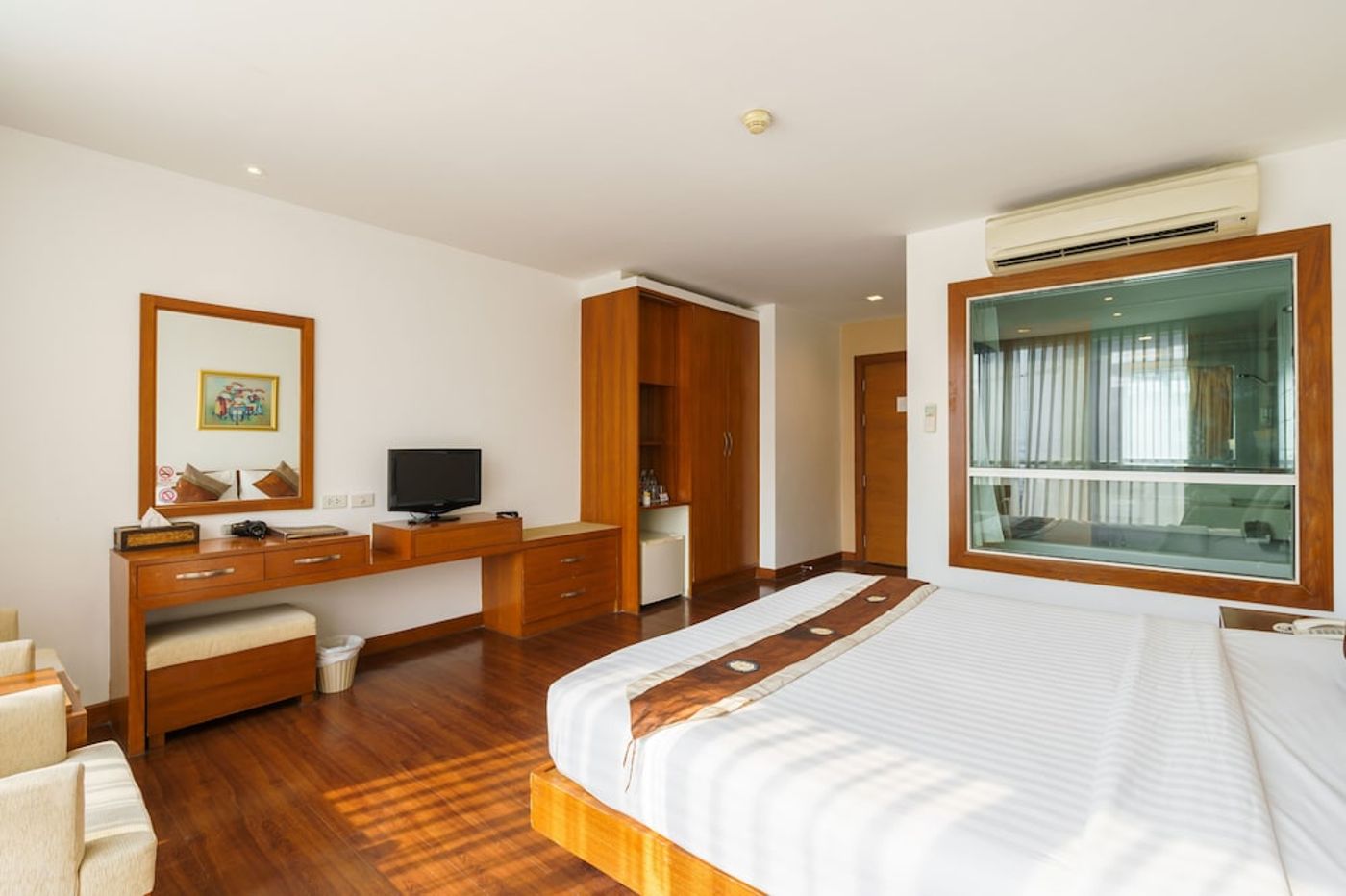 expedia-3162804-10