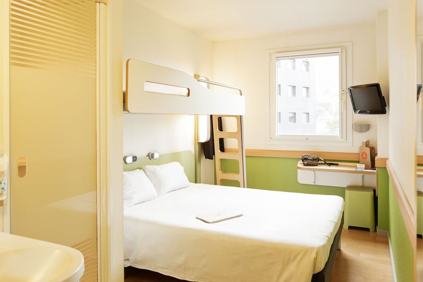 expedia-3161294-5