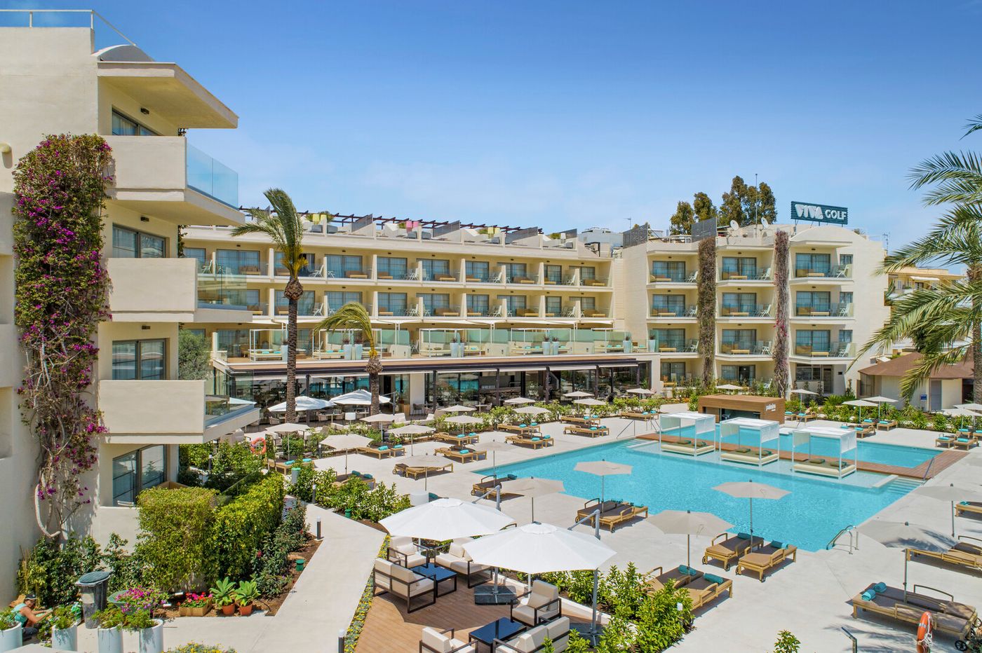 Viva Golf - Adults Only 18+