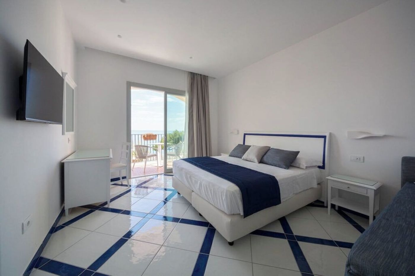 expedia-3166809-8