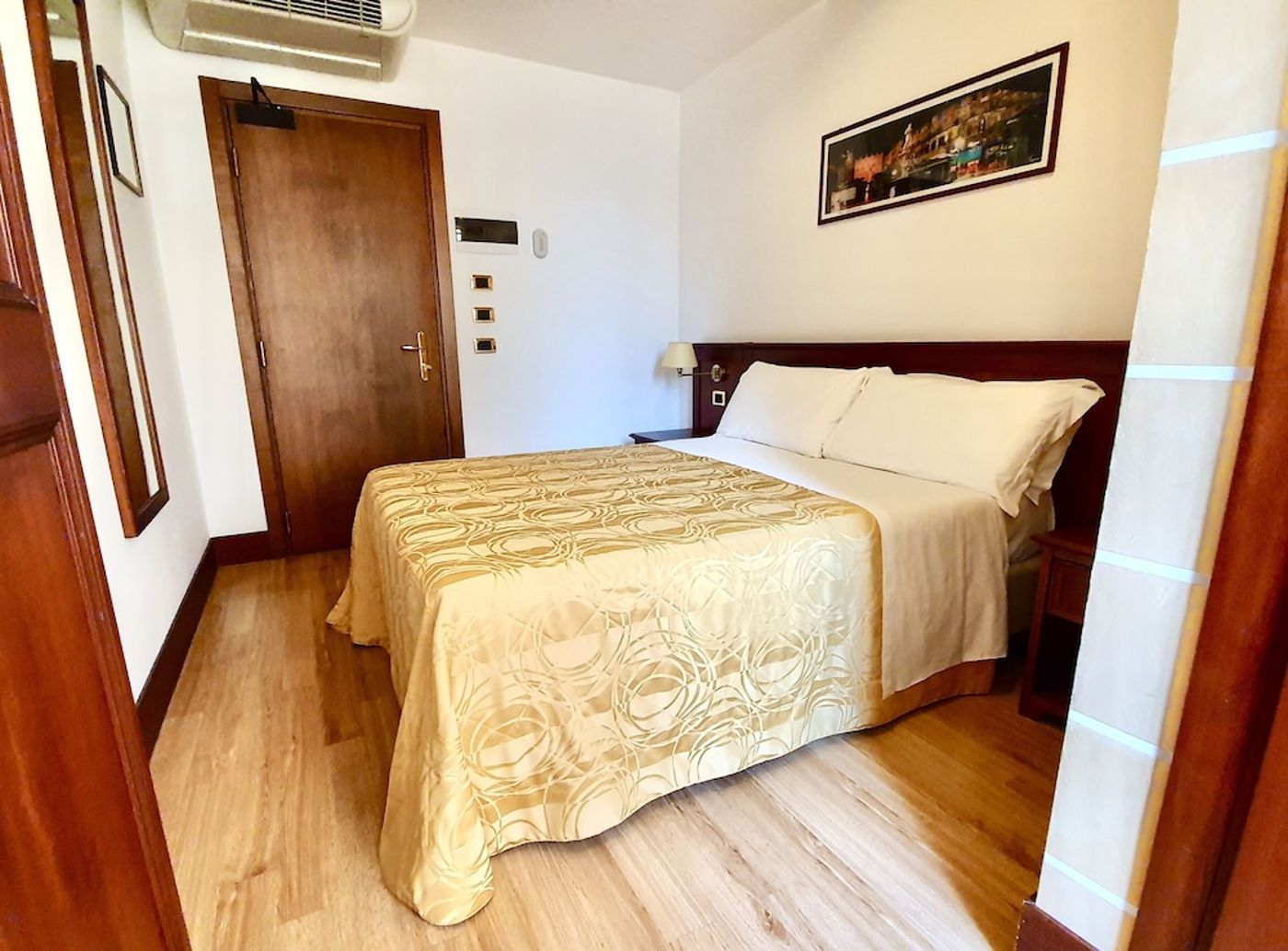 expedia-3162756-23