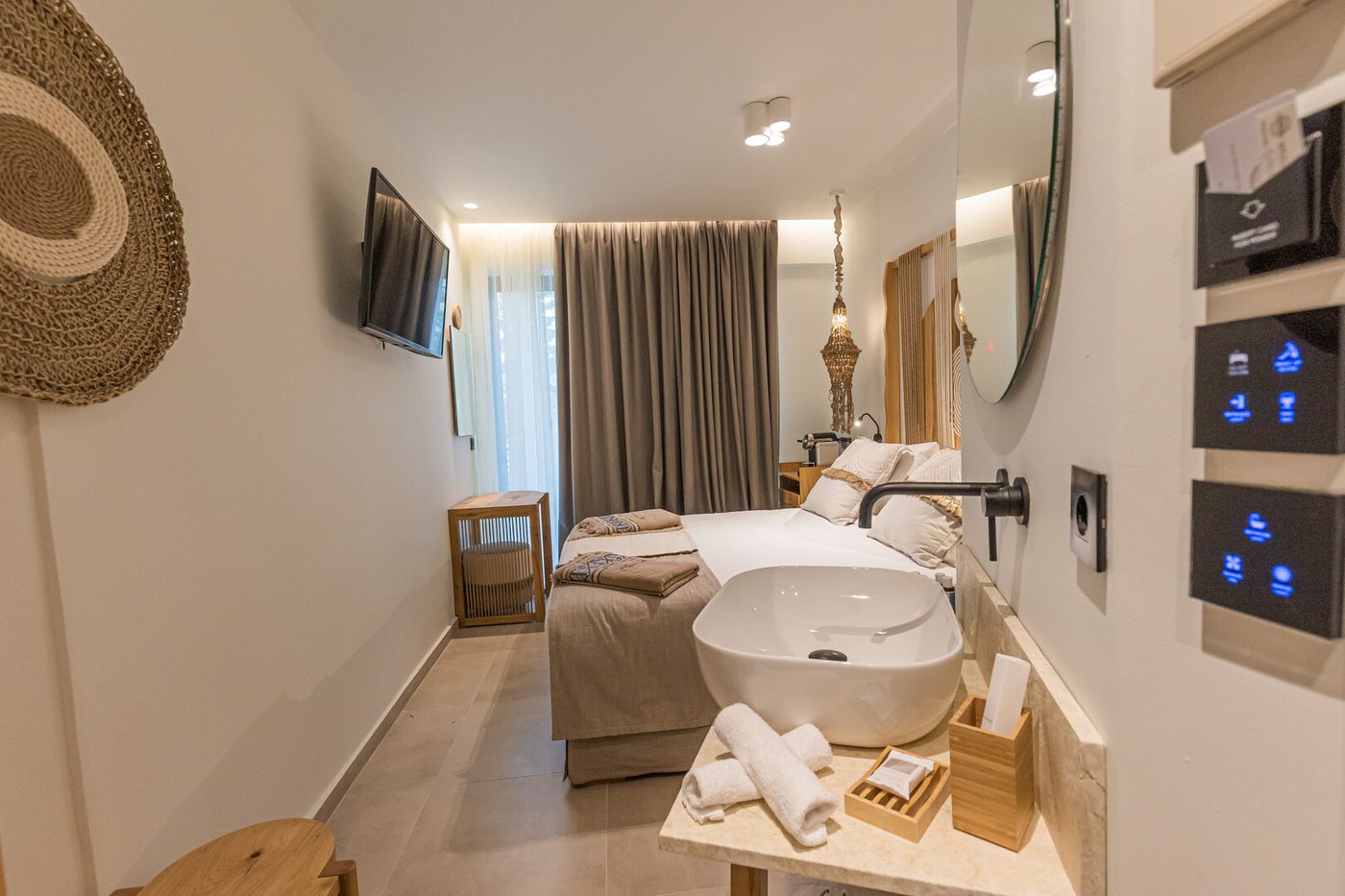 Cabana Rossa Boutique Hotel & Suites