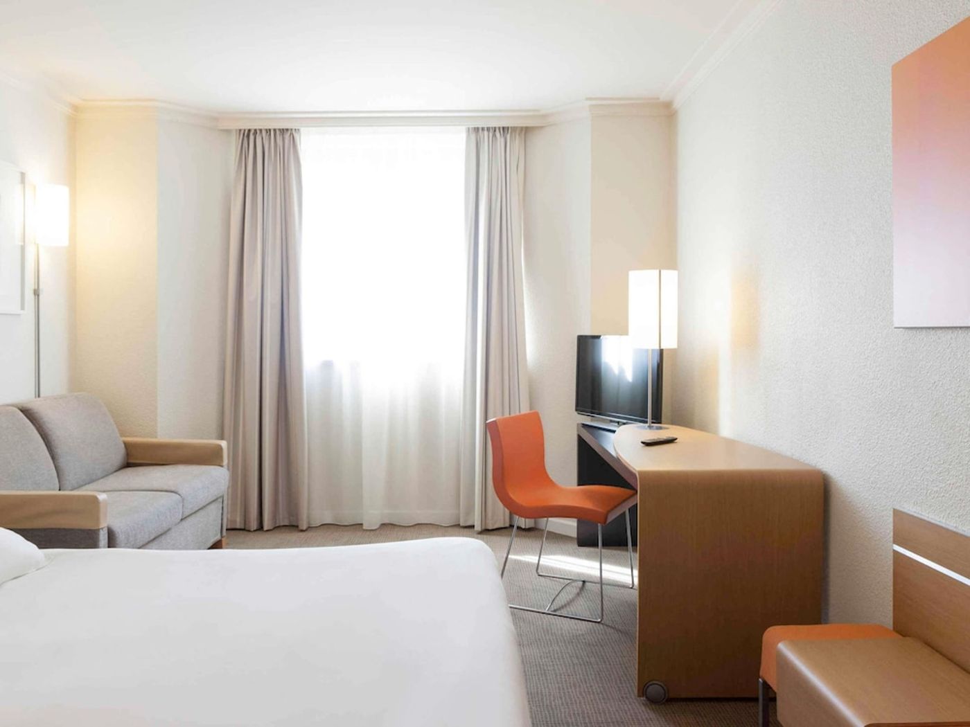 expedia-3162675-30