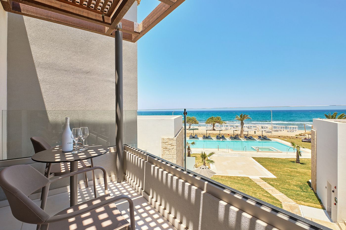 Paralos Kosta Alimia