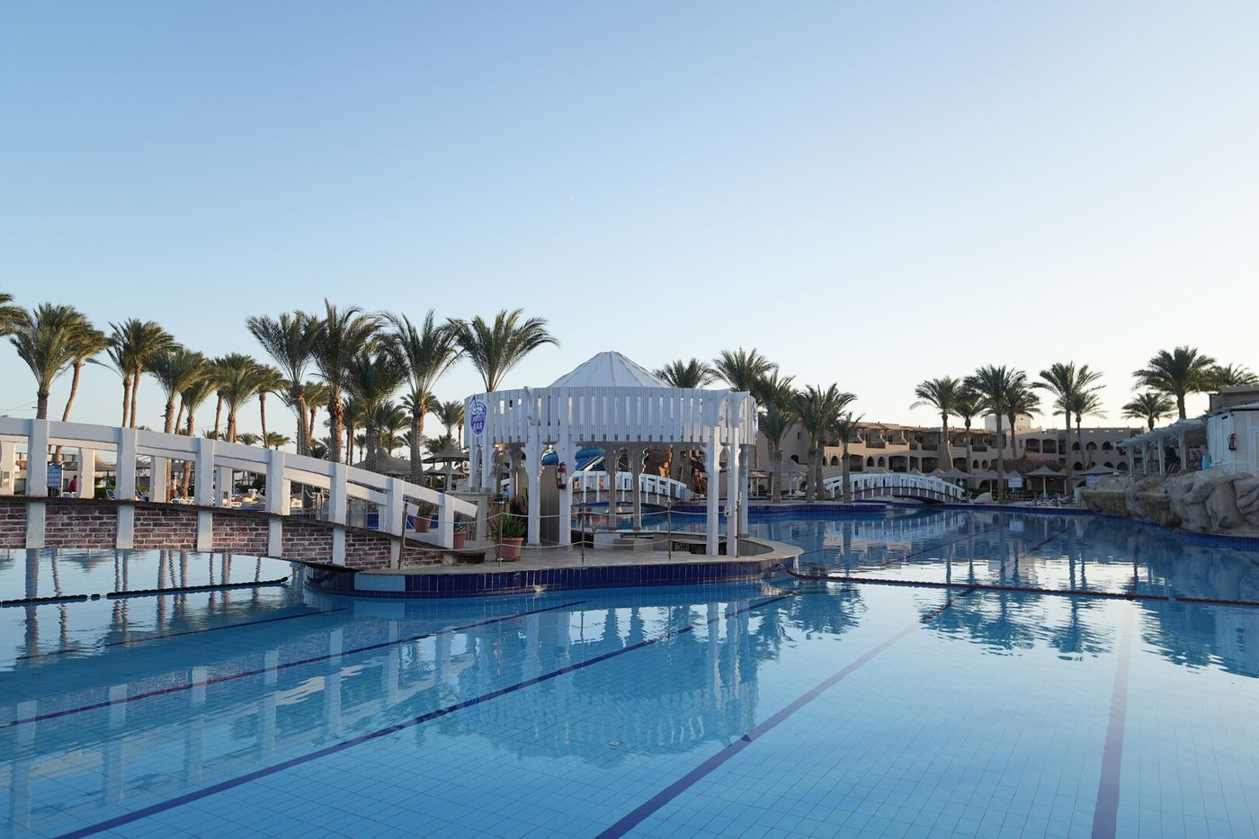 Edge by Rotana Sea Beach 21.09
