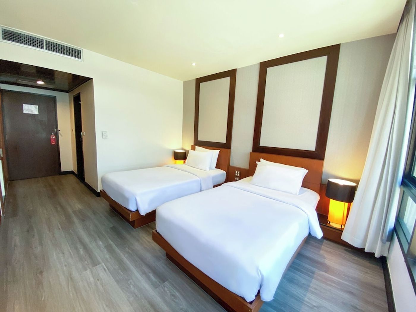 expedia-3162818-11