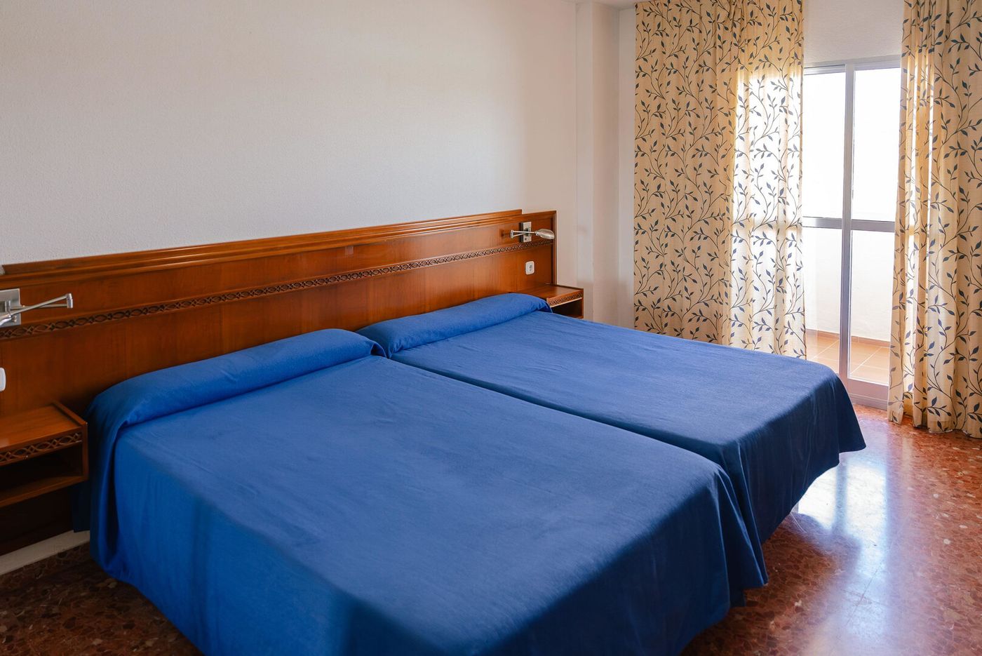 26.05.26 Port Europa Aparthotel