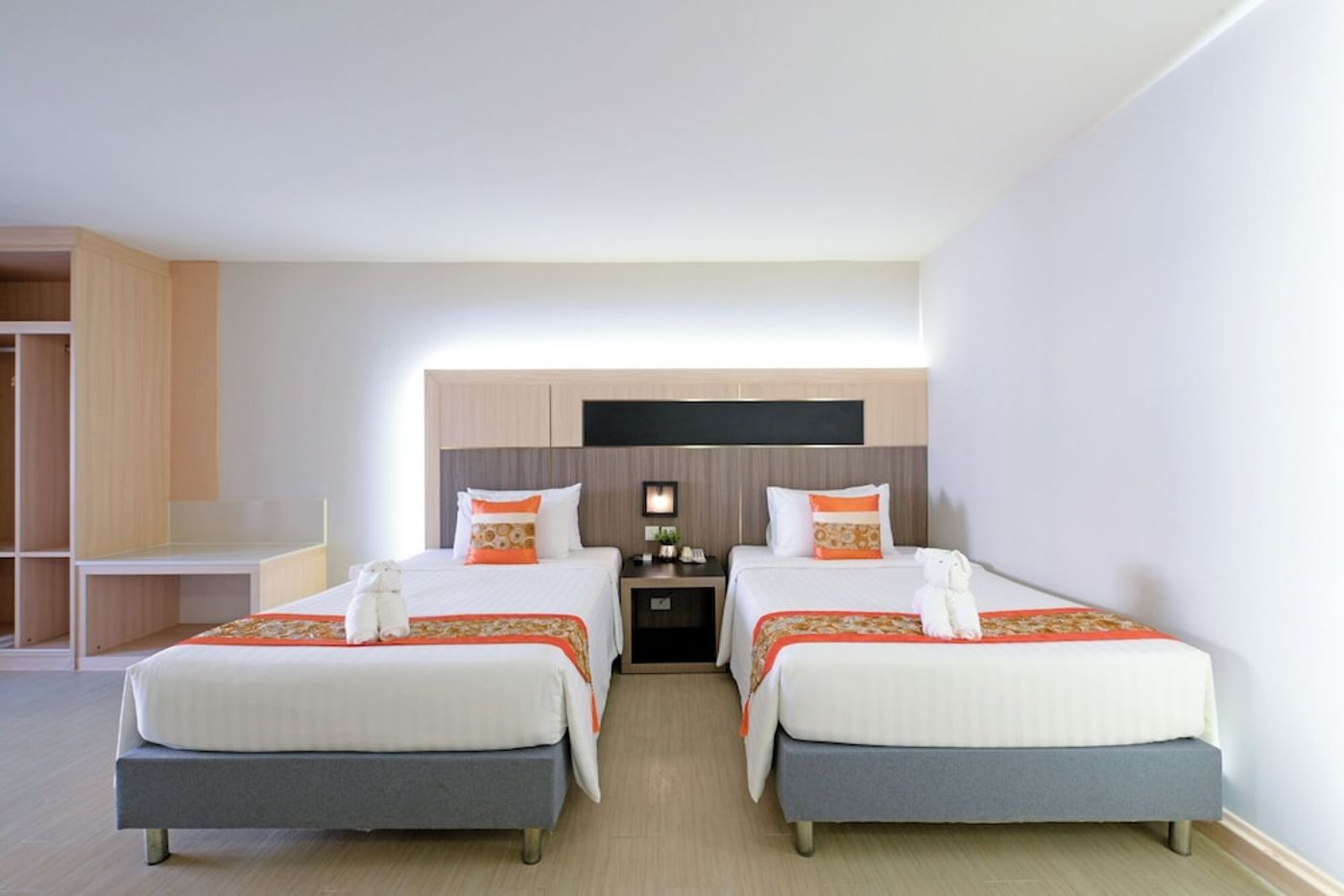 expedia-3162835-14