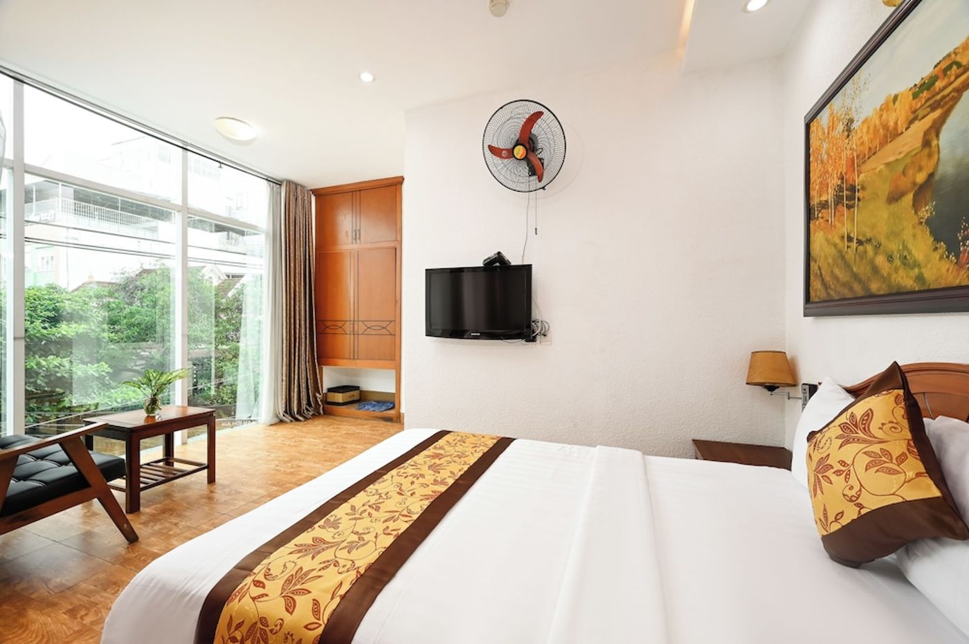 expedia-3163160-1