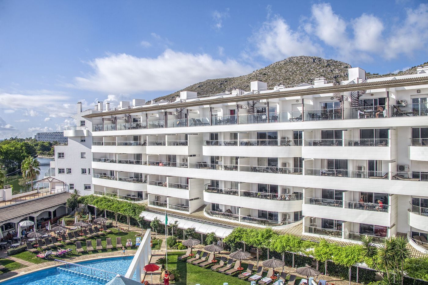 03.02.26 Ona Garden Lago