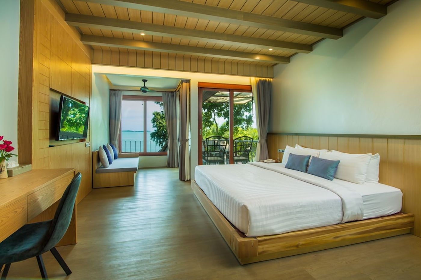 expedia-3166266-5