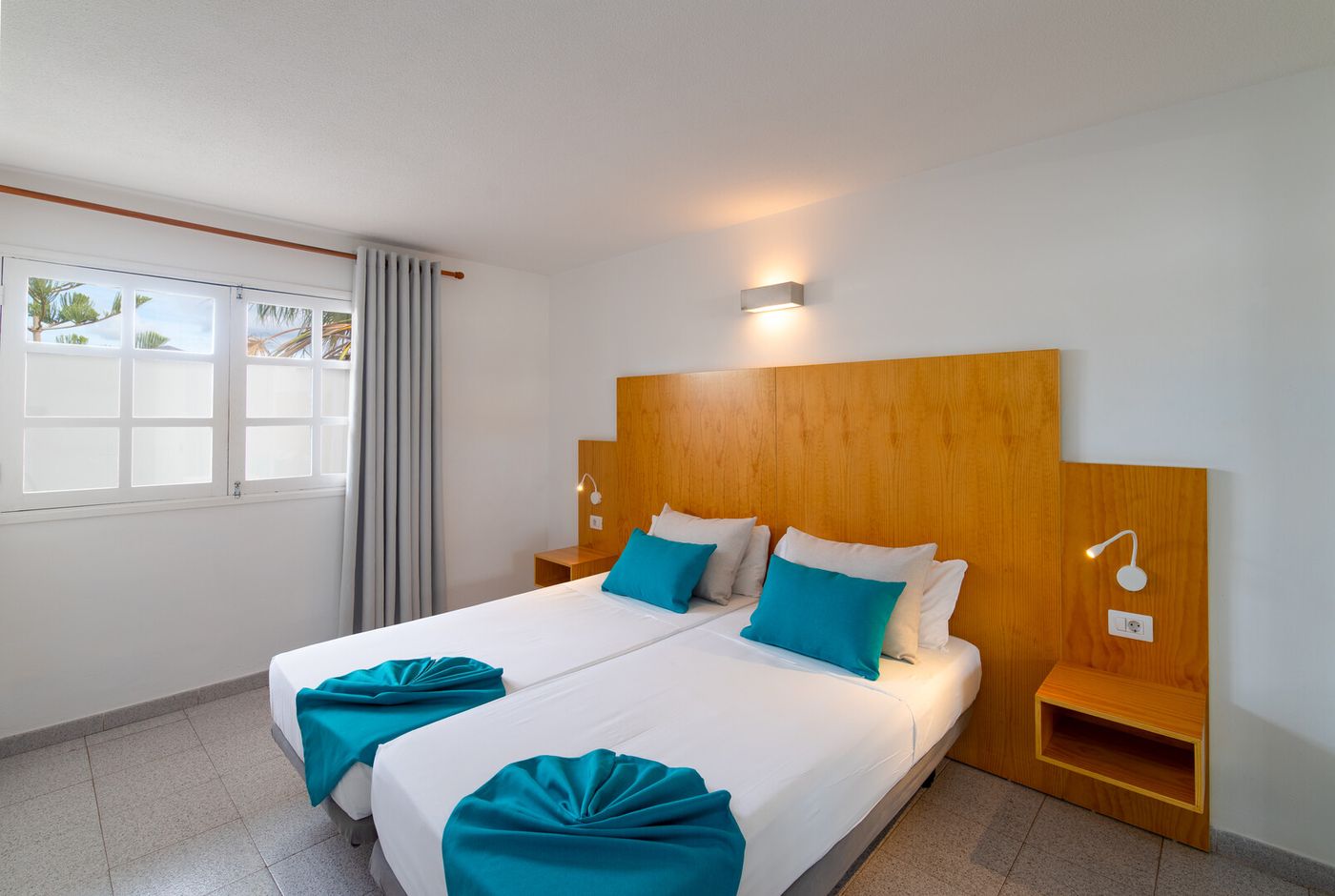 11.02.26 Los Hibiscos Apartments 