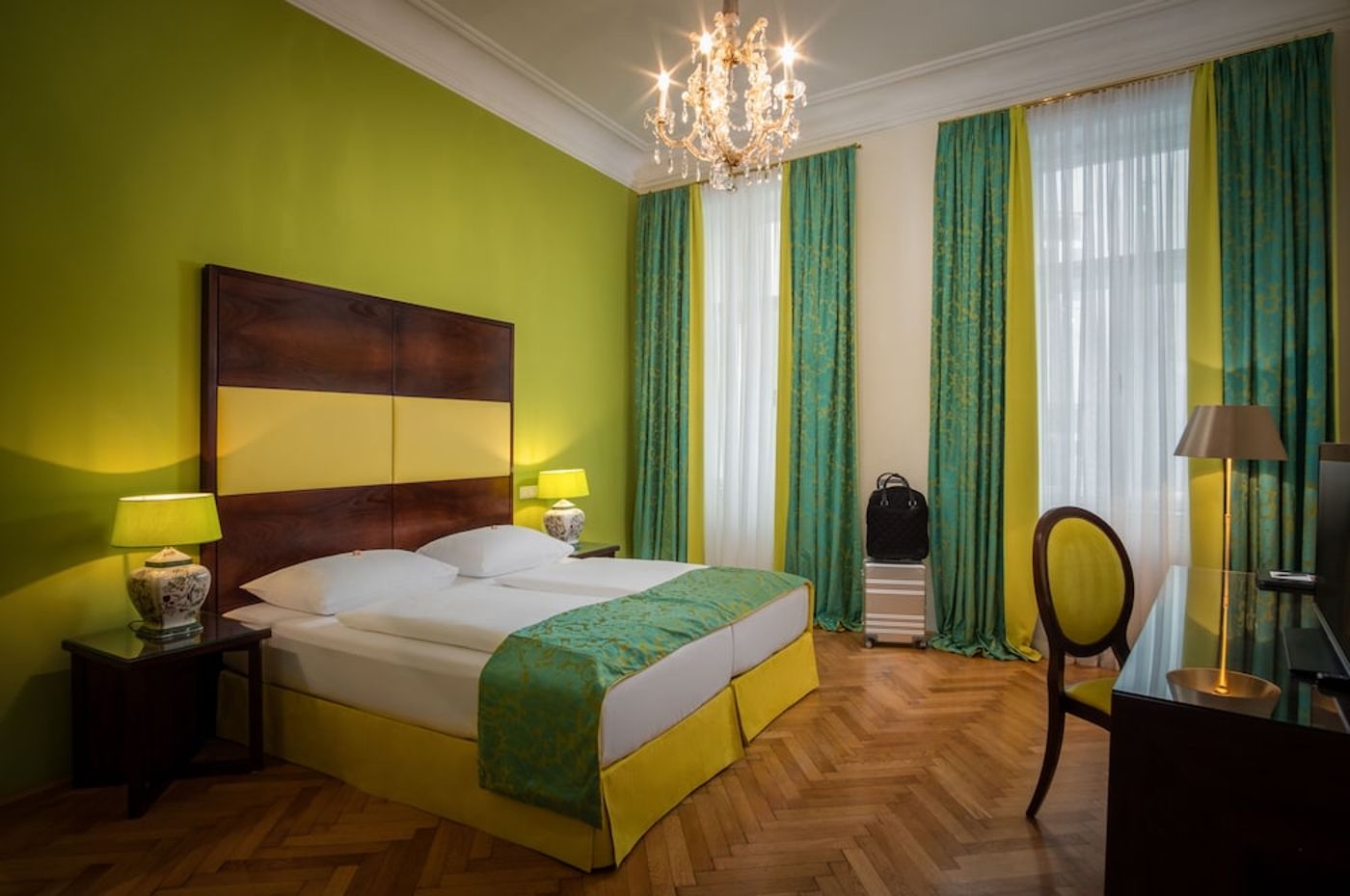 expedia-3163949-20