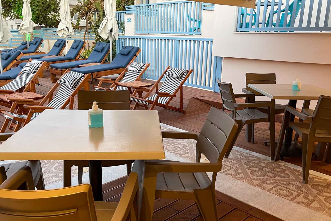 Blue Sky Hotel Apartments