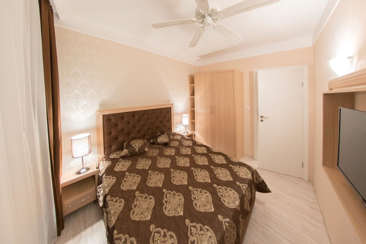 expedia-3166116-16