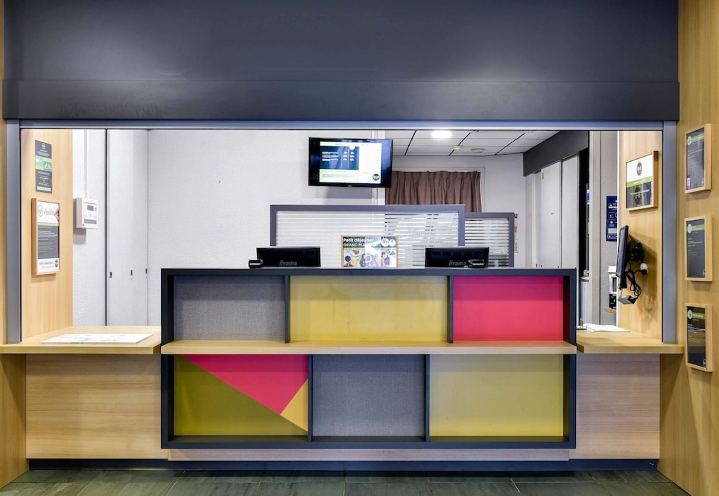 expedia-3163905-12