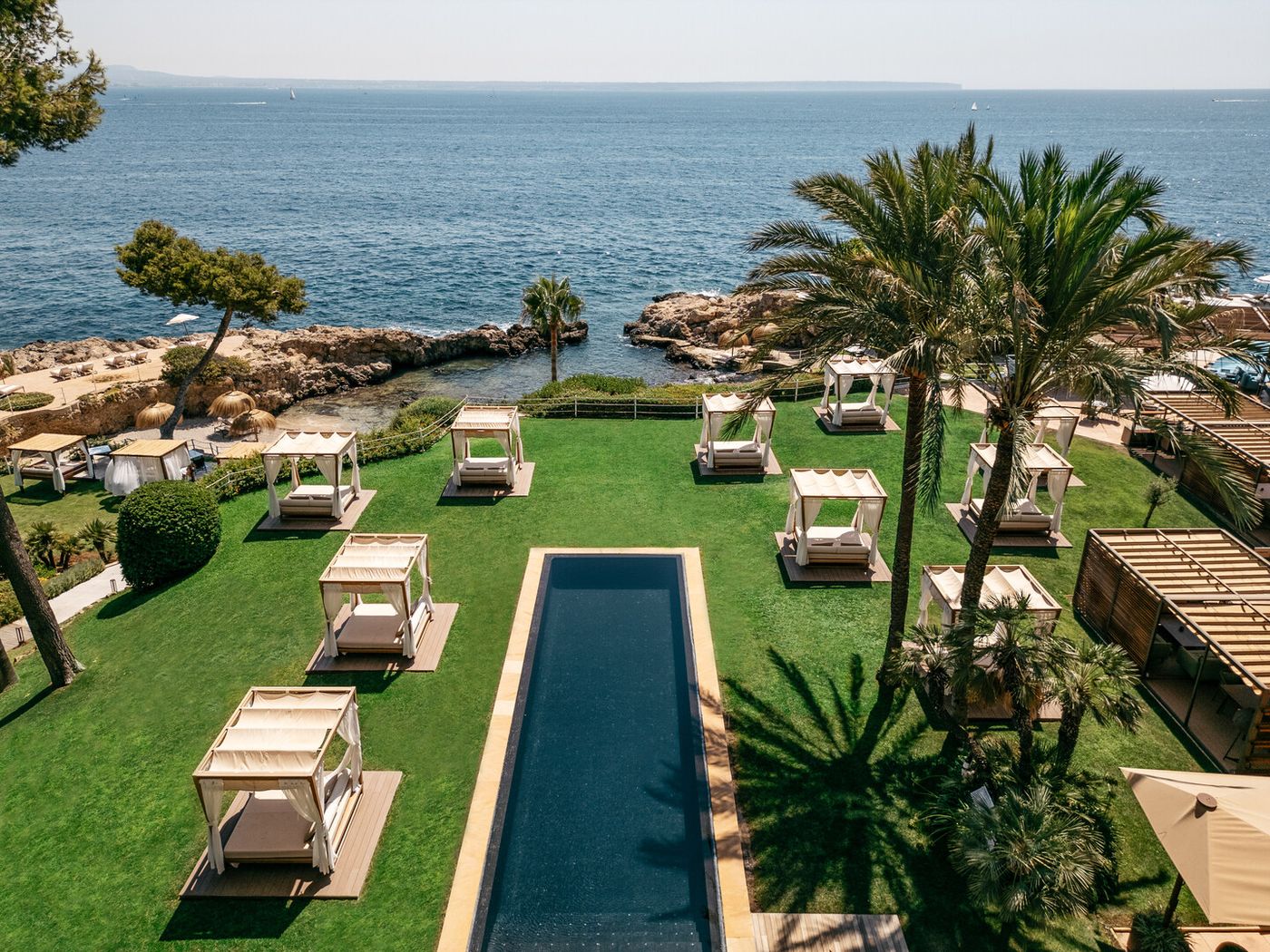 07.10.26 Hotel de Mar