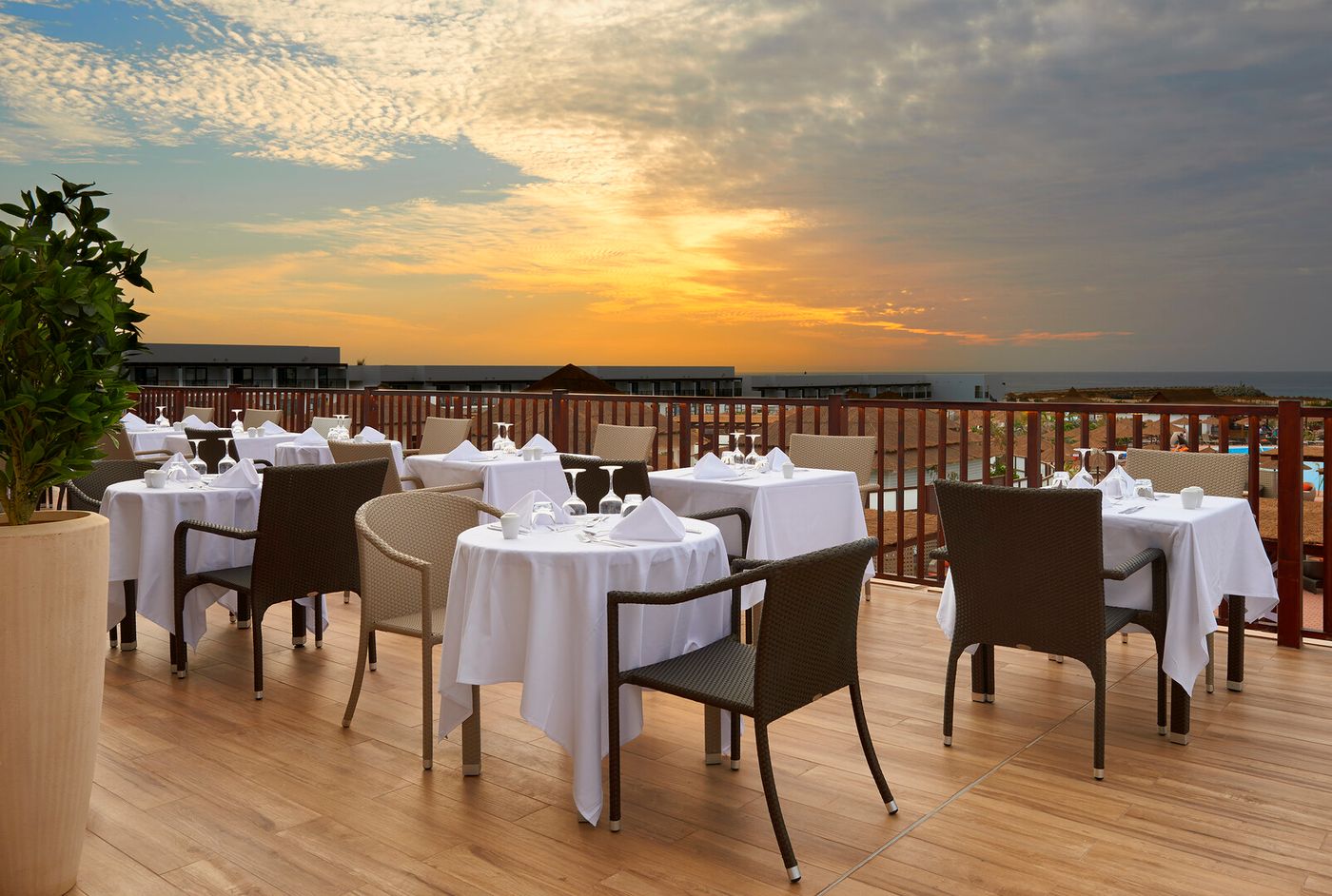 19.02.26 Melia Llana Beach