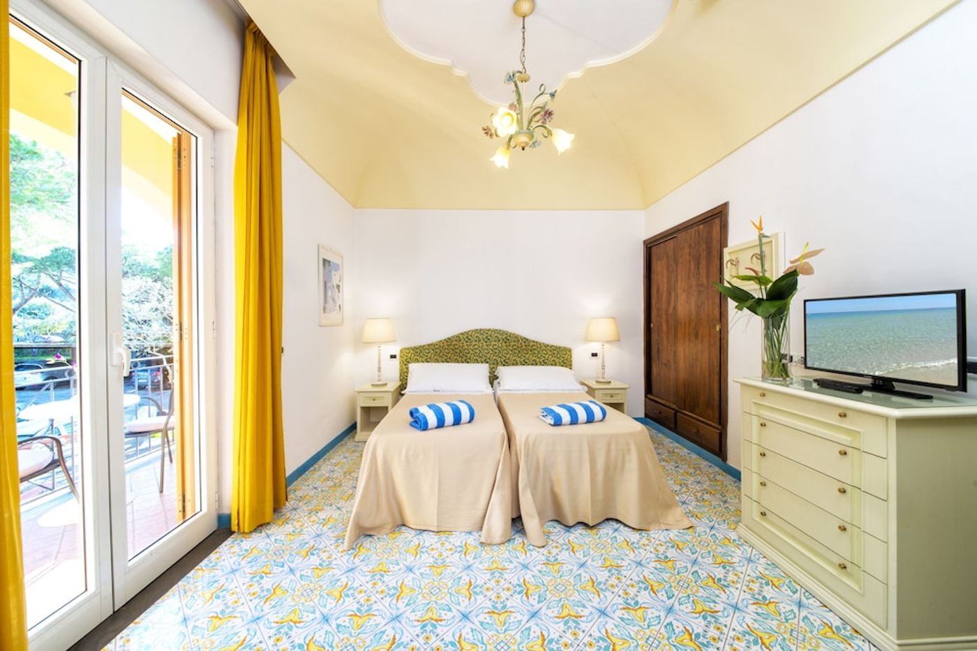 expedia-3166189-25