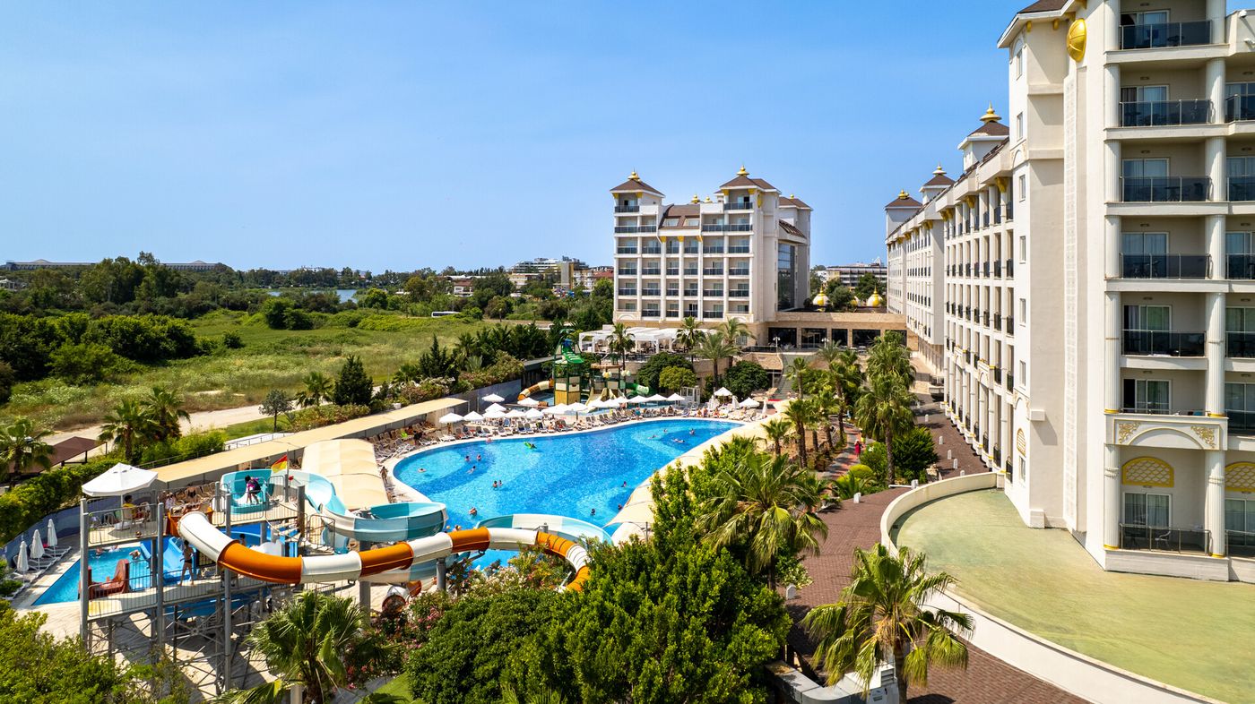Lake & Riverside Hotel & Spa