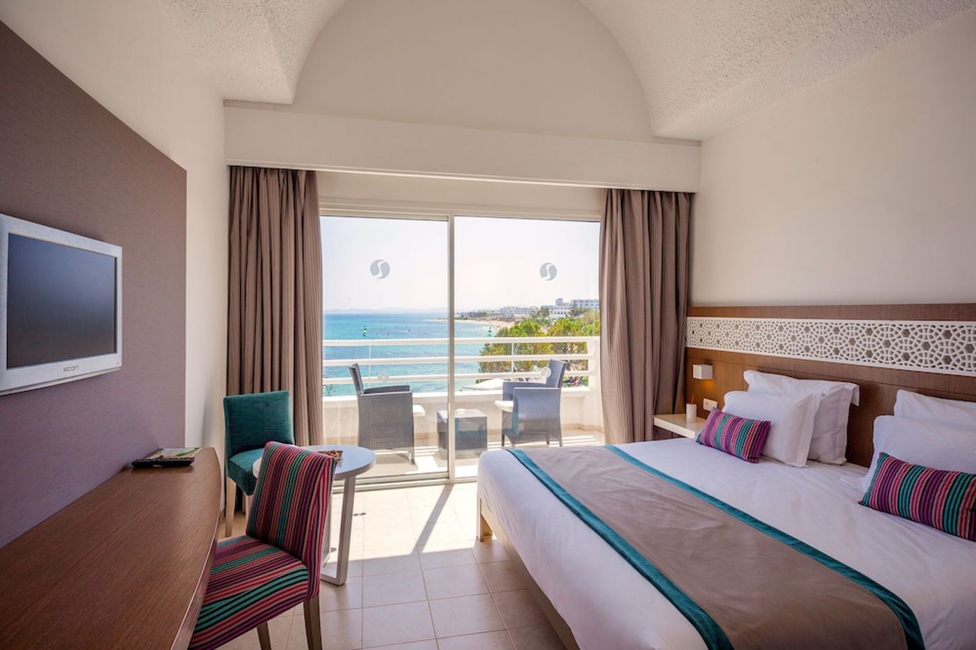 expedia-3158953-2