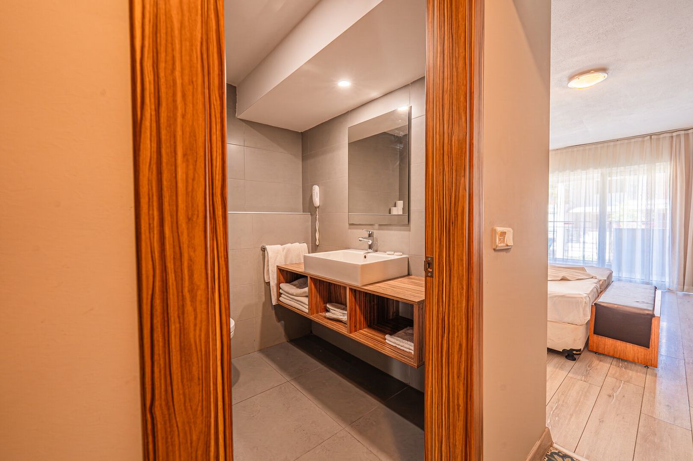 Begonville Hotel