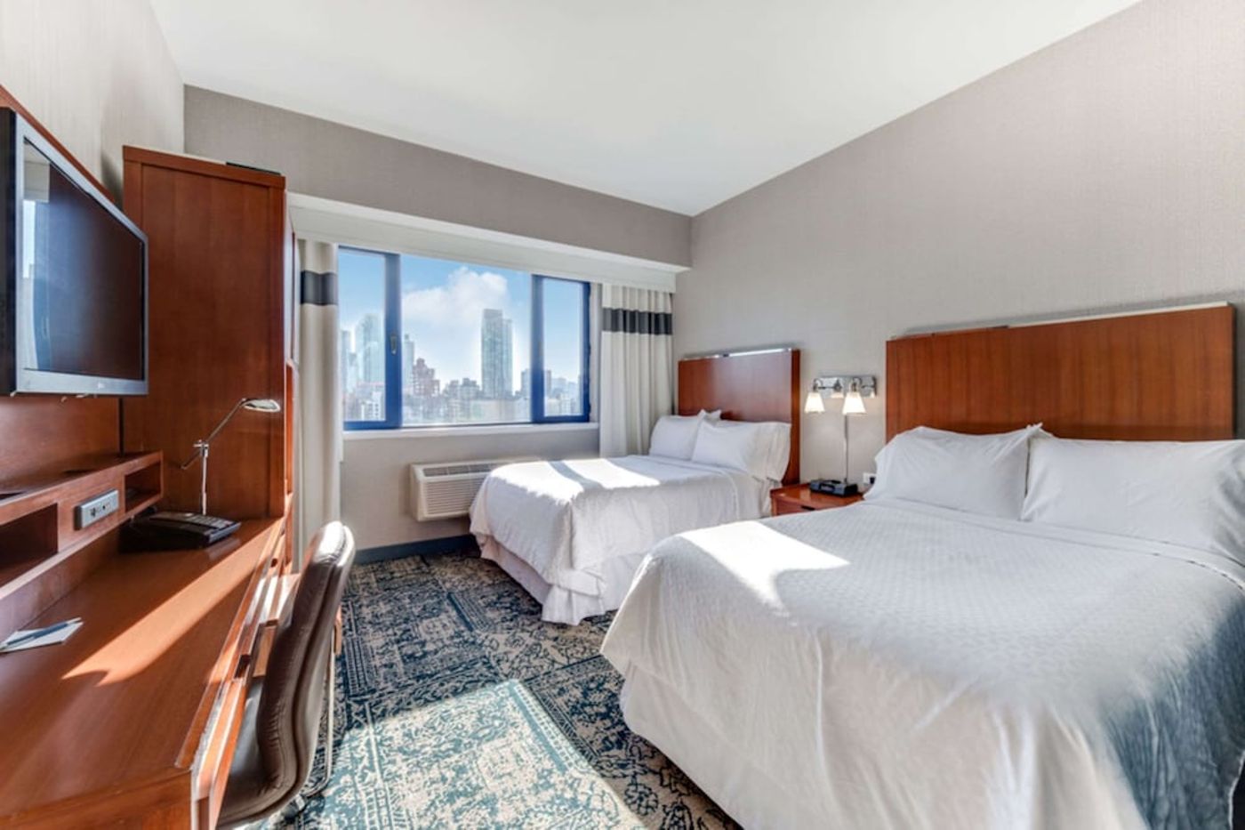 expedia-3162400-10