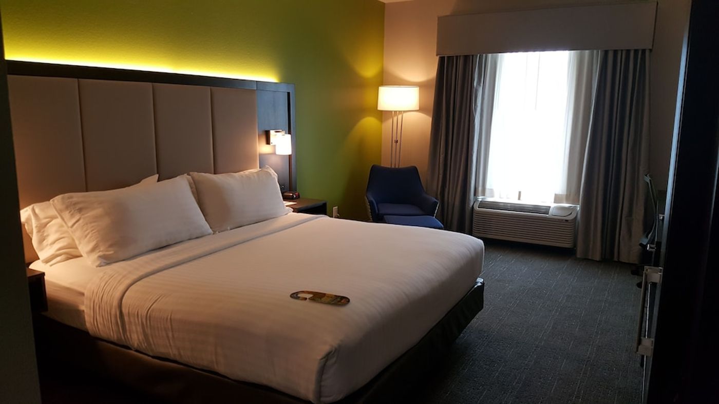 expedia-3160810-10