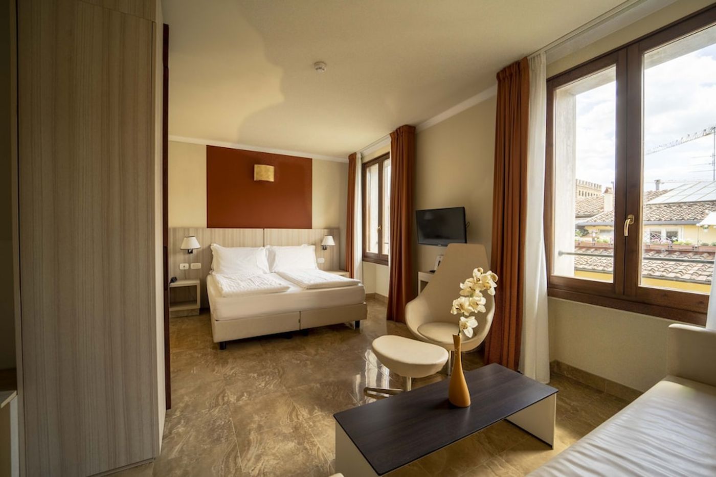 expedia-3160591-12