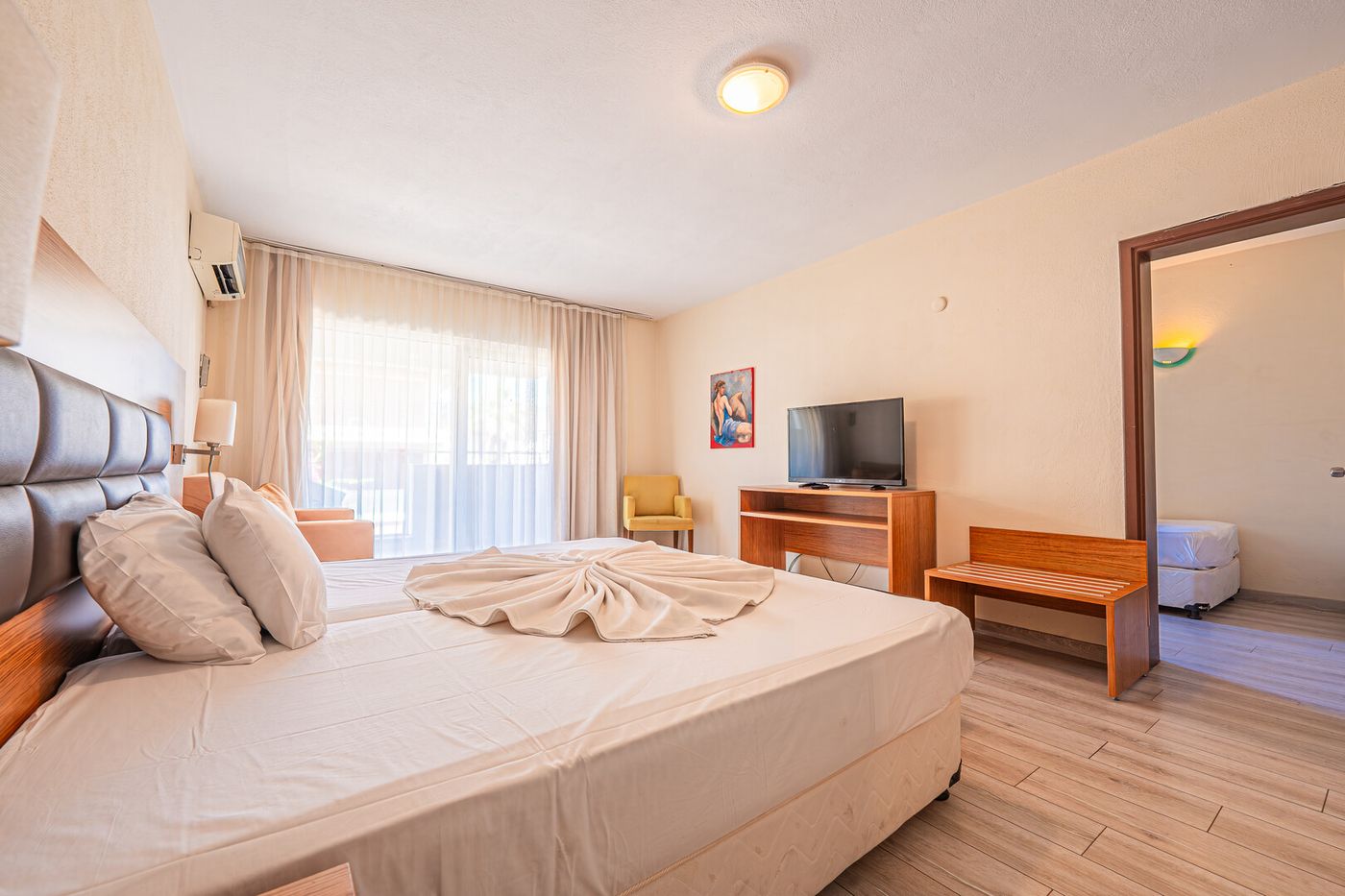 Begonville Hotel