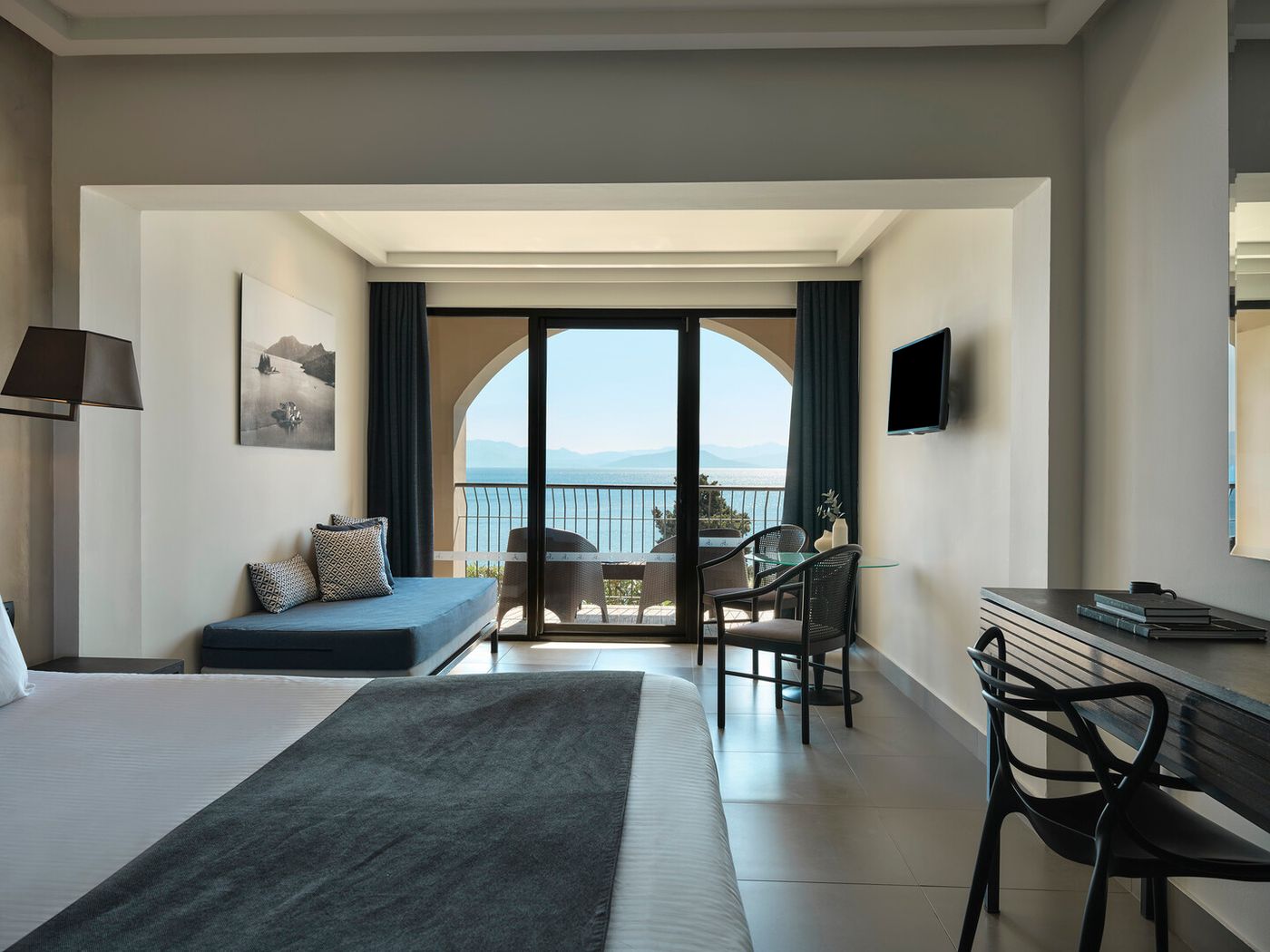 Aeolos Beach Resort 