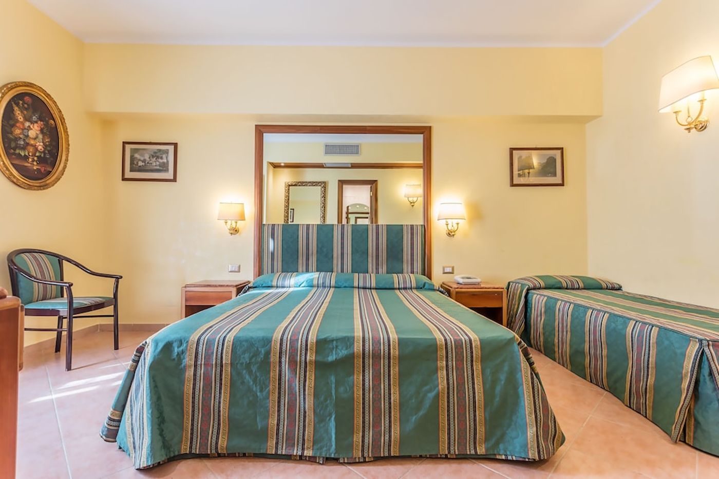 expedia-3165670-25