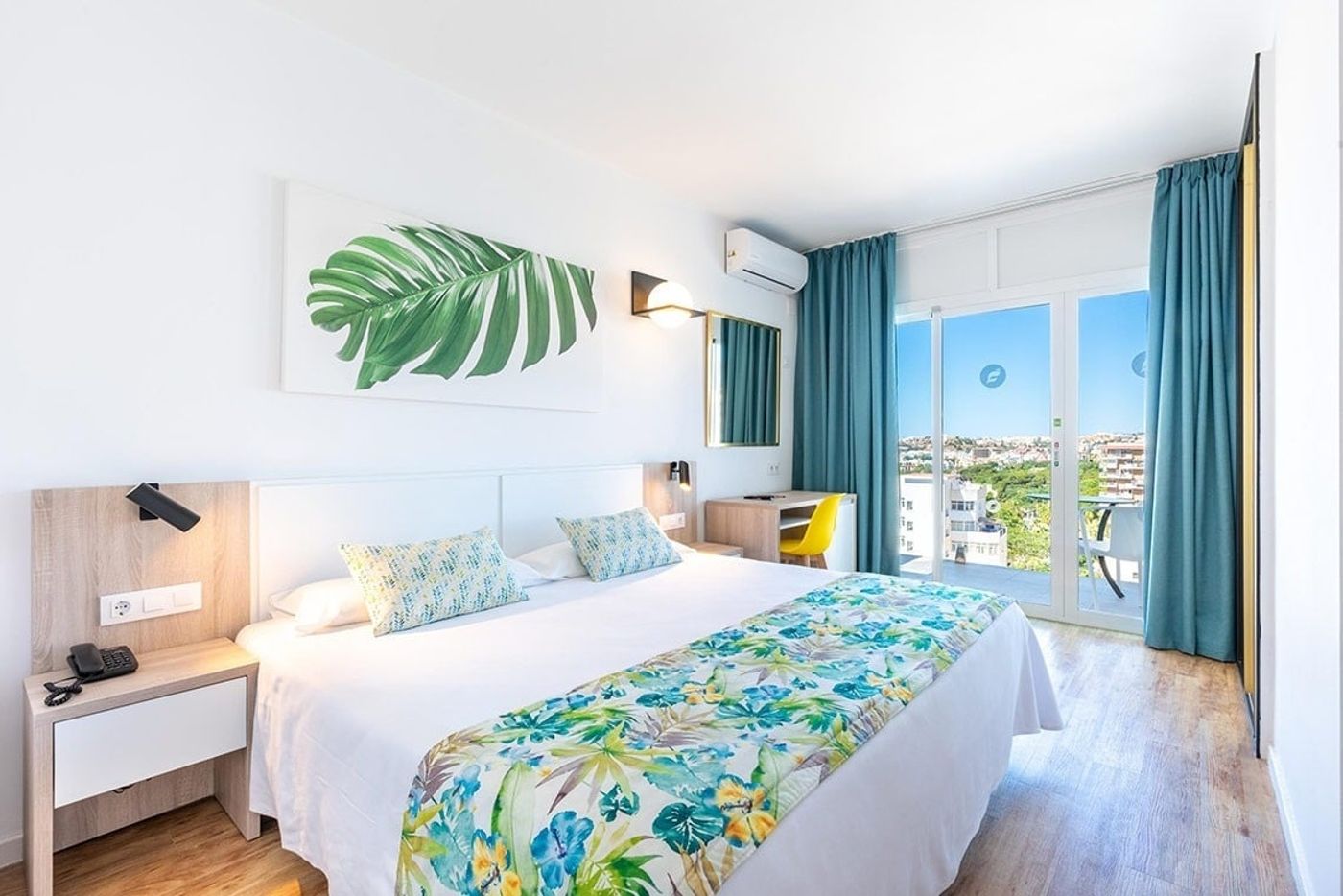 San Fermin by Dorobe - Classic Room with Balcony or Terrace
